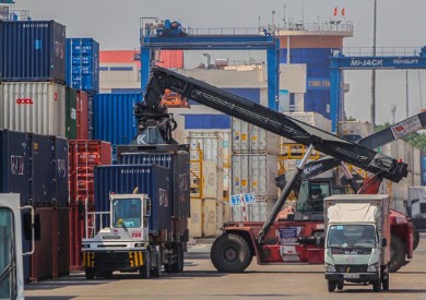 Chuyển đổi số tại các doanh nghiệp giao nhận vận tải trên địa bàn Hà Nội: Thực trạng và giải pháp