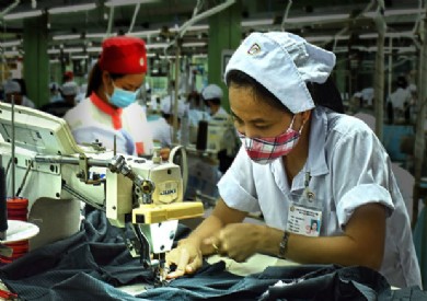 Làm thêm giờ vào ngày nào thì được trả lương theo ngày đó