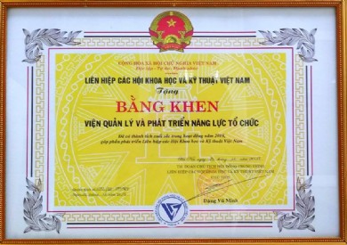 Xây dựng hệ thống thang lương, bảng lương, phụ cấp lương, quy chế trả lương, chuyển xếp lương cho người lao động theo quy định của pháp luật