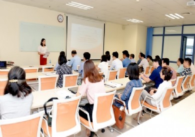 Giảng viên đại học công lập: Người hơn 10 triệu, người 200 triệu/tháng